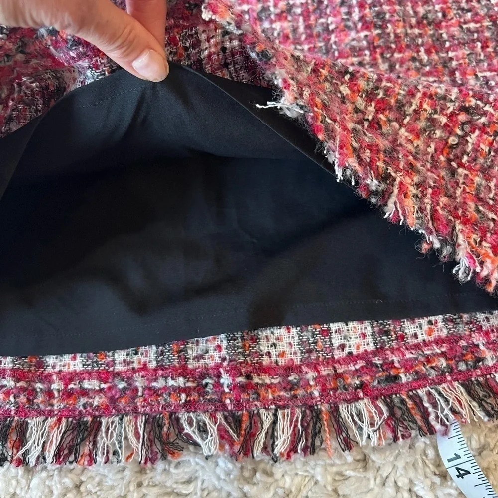 Talbots women’s red white black wool blend raw hem skirt size 10